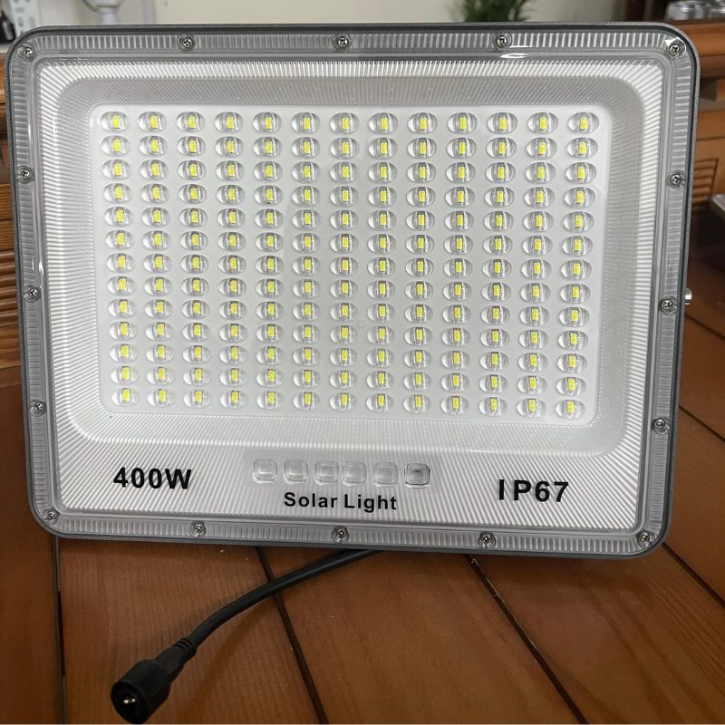 Đèn pha mắt ngọc D400W1 năng lượng mặt trời 400W