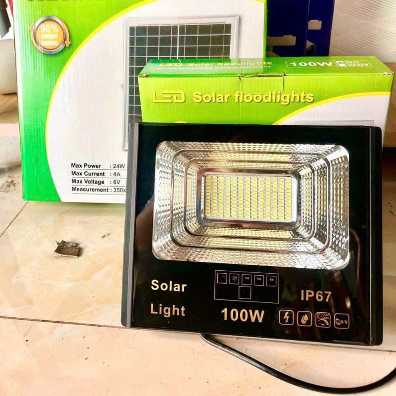 Đèn pha vuông nhôm DBS100W năng lượng mặt trời 100W