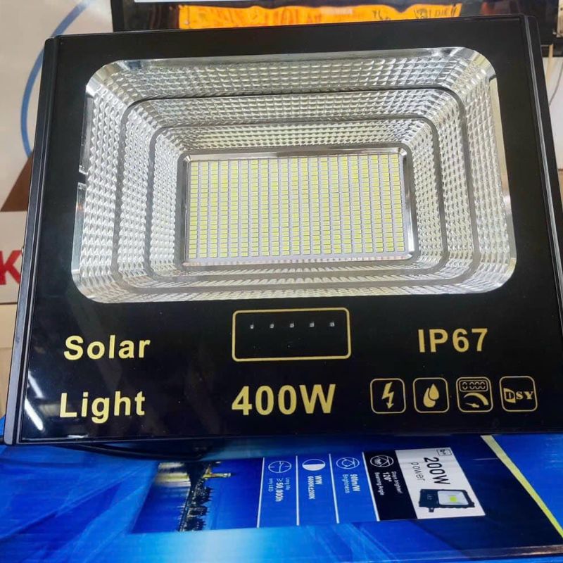 Đèn pha vuông nhôm DBS400W năng lượng mặt trời 400W